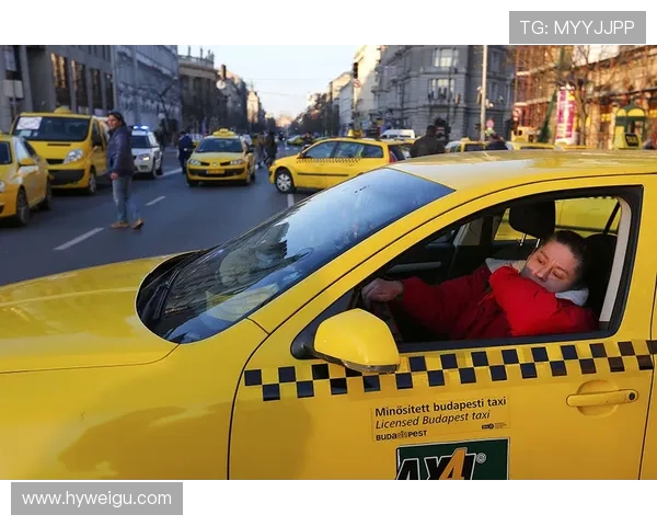 巴塞罗那出租车协会拟以鞭炮强烈抗议巴萨与优步合作签约的举措施